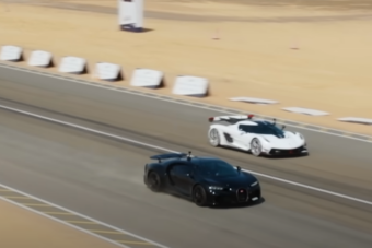 Egymás ellen versenyzett a világ két leggyorsabb autója