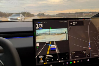 Életveszélyes hibát követett el az önvezető Tesla