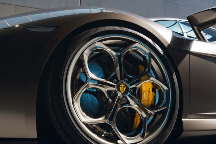 Öregedő Lambódból 300 millióért bombázót faragnak a horvátok