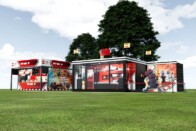 Láttad a futam előtti Lego-autós F1-es parádét? 1