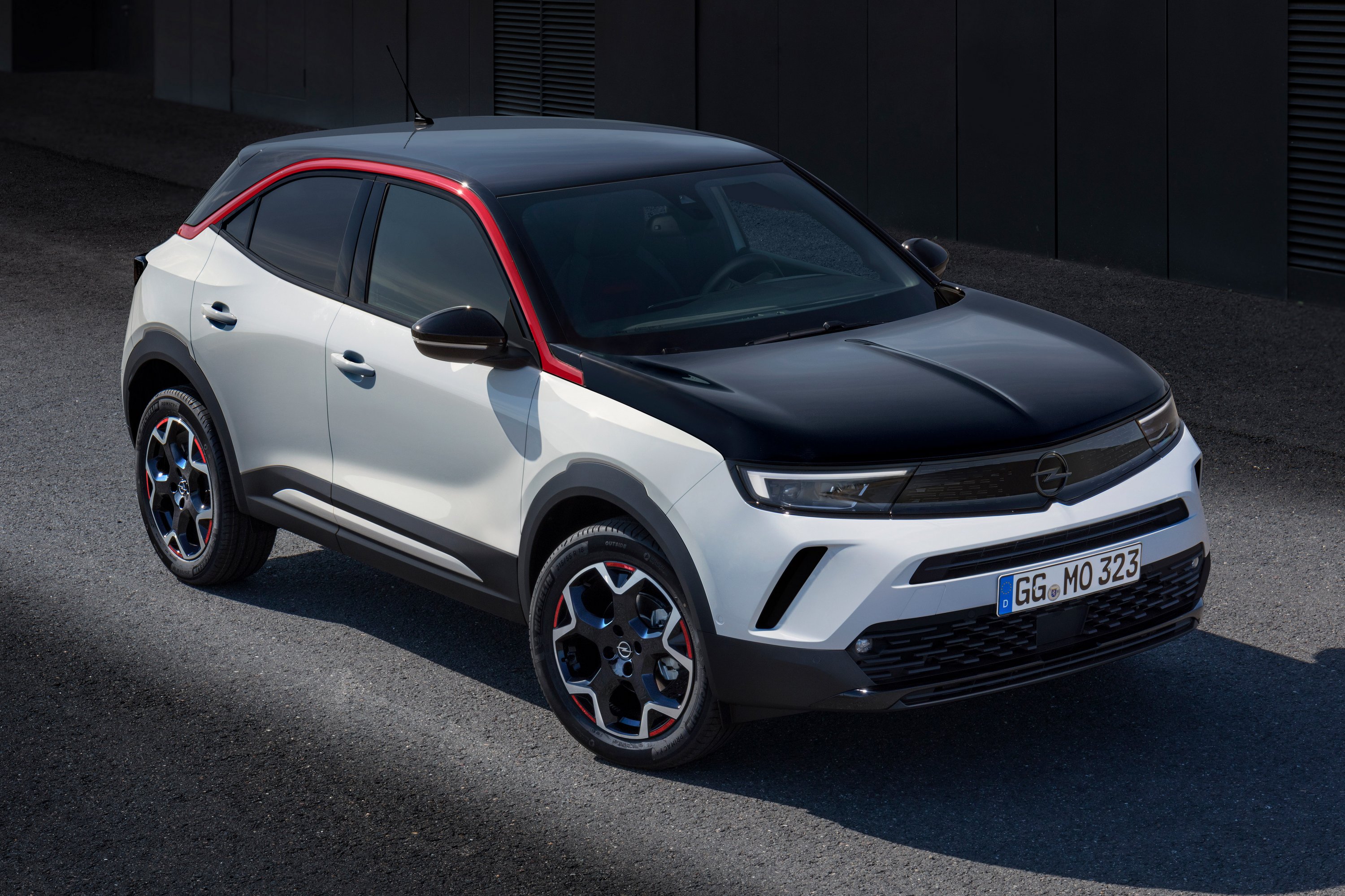 opelmokka_512756 | Vezess | Vezess