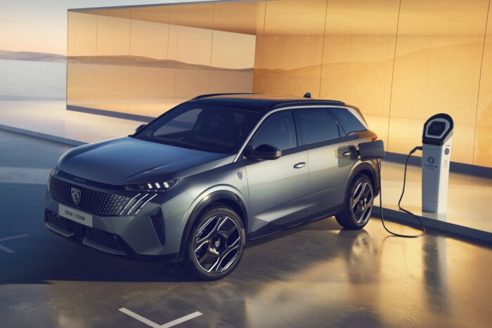 Mértékadó újdonságok jönnek a Peugeot-tól 7 | Vezess Mértékadó újdonságok jönnek a Peugeot-tól 7