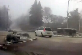 Szemből hajtott be a balatoni körforgalomba, a rendőrök páholyból nézték