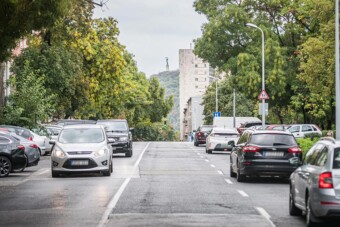 Újabb budapesti utakon csökken a sebességhatár