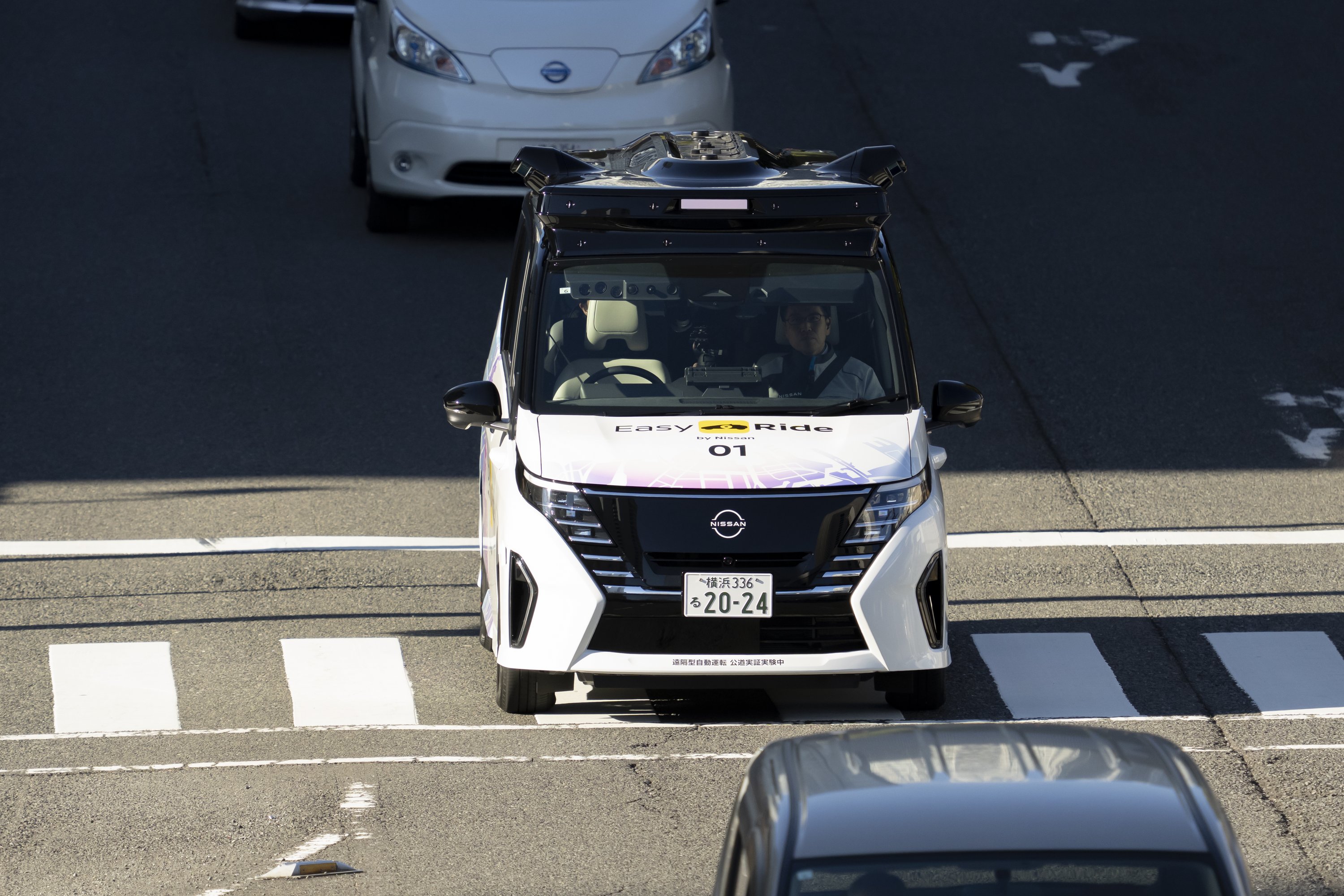Sofőr nélkül manőverezett a városban egy Nissan
