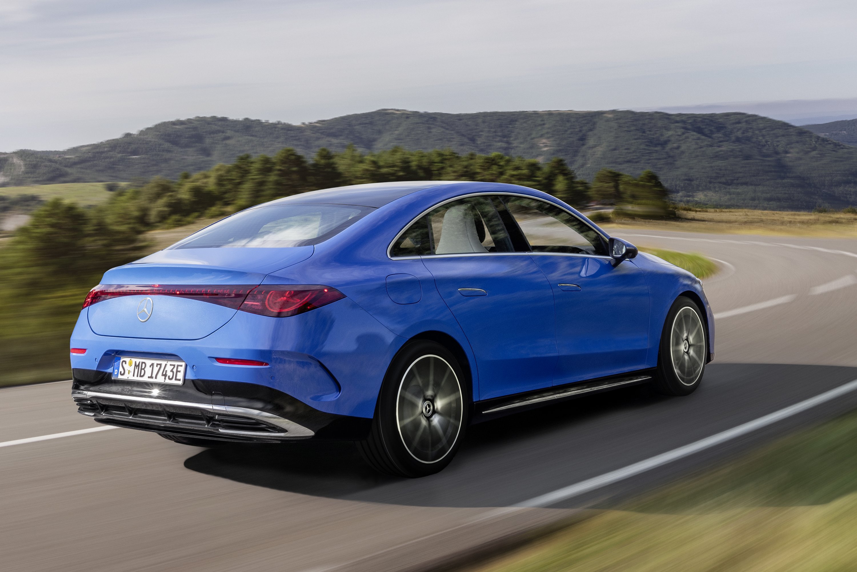 Der neue Mercedes-Benz CLA großartig mühelos intuitiv und flexibel The all-new Mercedes-Benz CLA gorgeous effortless intuitive and flexible | Vezess | Vezess
