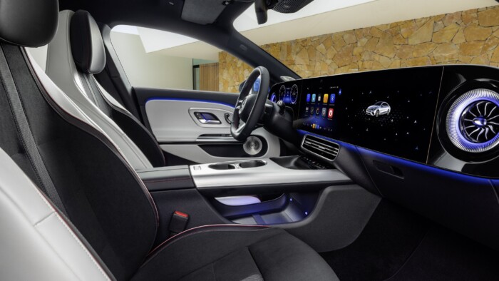 Papírbelsőt kap a legújabb Mercedes 9