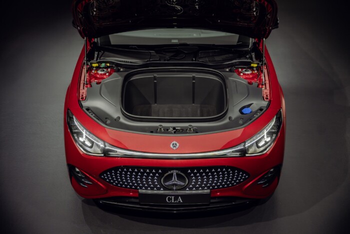 Papírbelsőt kap a legújabb Mercedes 12