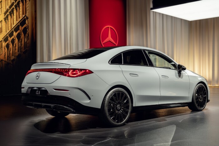 Papírbelsőt kap a legújabb Mercedes 13