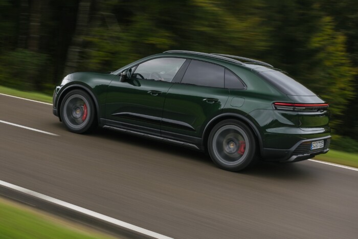 A Porsche megtartja a benzinmotort 7