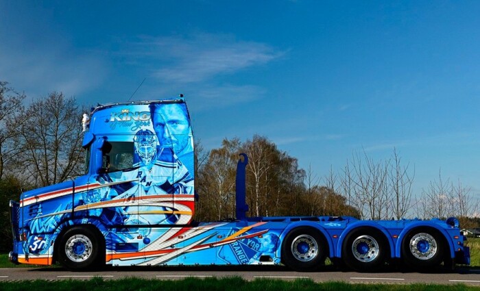 Így néz ki egy sofőr 108 milliós munkahelye 1 | Vezess Így néz ki egy sofőr 108 milliós munkahelye 1