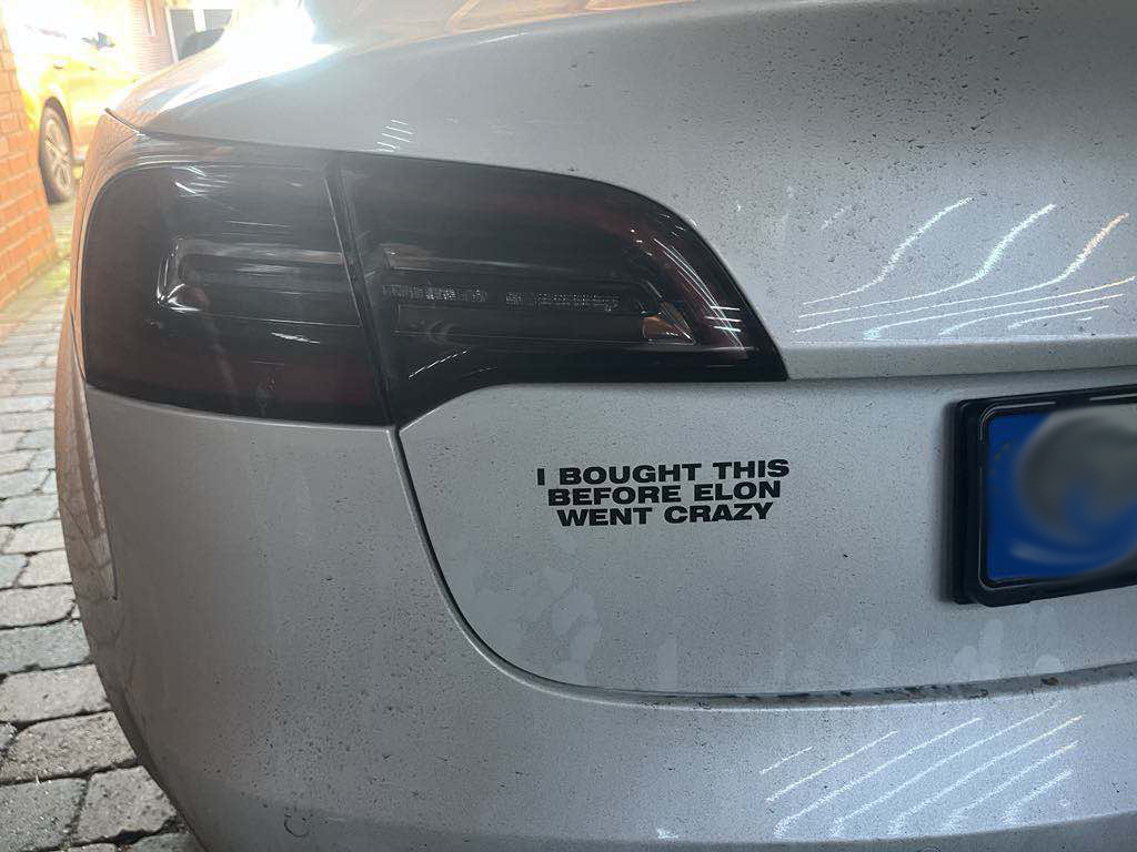 A Kia csúnyán megtrollkodta a Teslát 2 | Vezess A Kia csúnyán megtrollkodta a Teslát 2