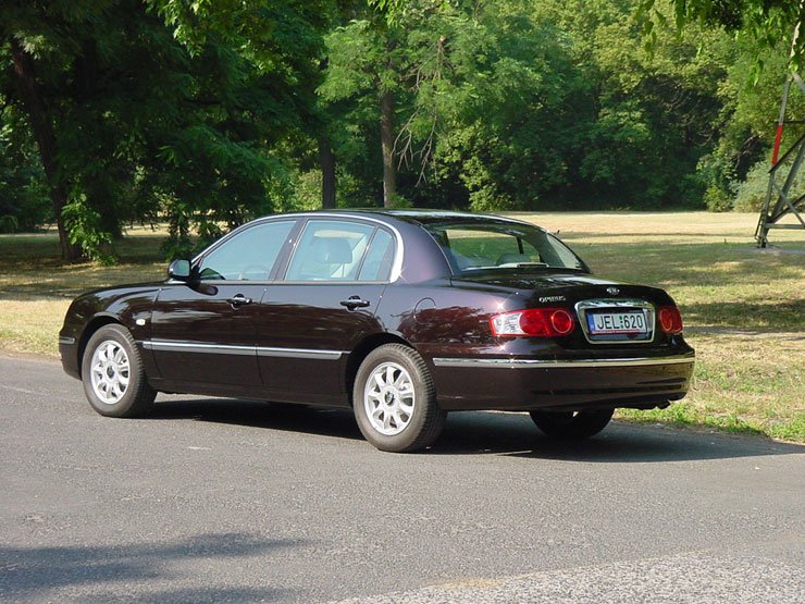 Kalandorokhoz szól ez az olcsó használt luxusautó 6