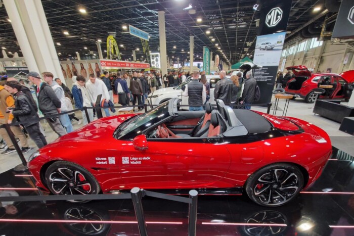 Már nálunk is kapható az autó, aminek nincs versenytársa 6