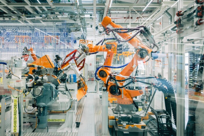 Távvezérléssel gyártják az új Audit 7