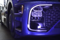 Te láttál már kék mentő teherautót? 6