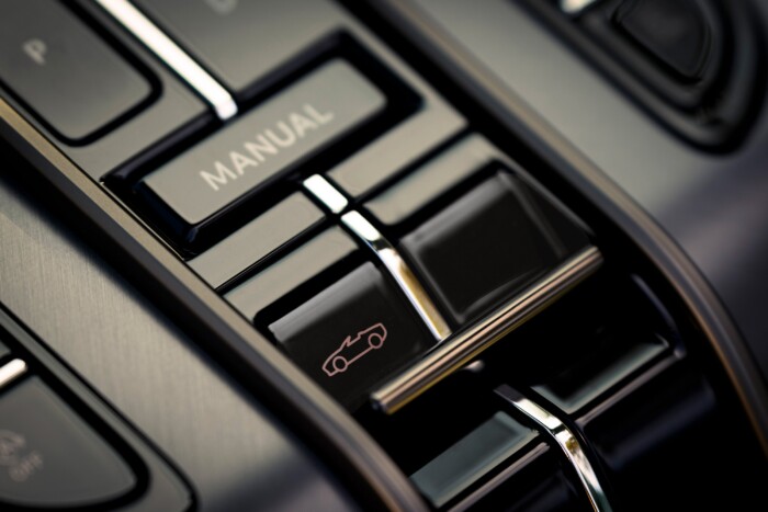 Nincs ma ennél gyorsabb orrmotoros kabrió 7