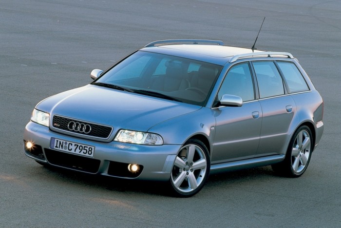 A világ legmenőbb motorjait még mindig egy brit cég gyártja 1