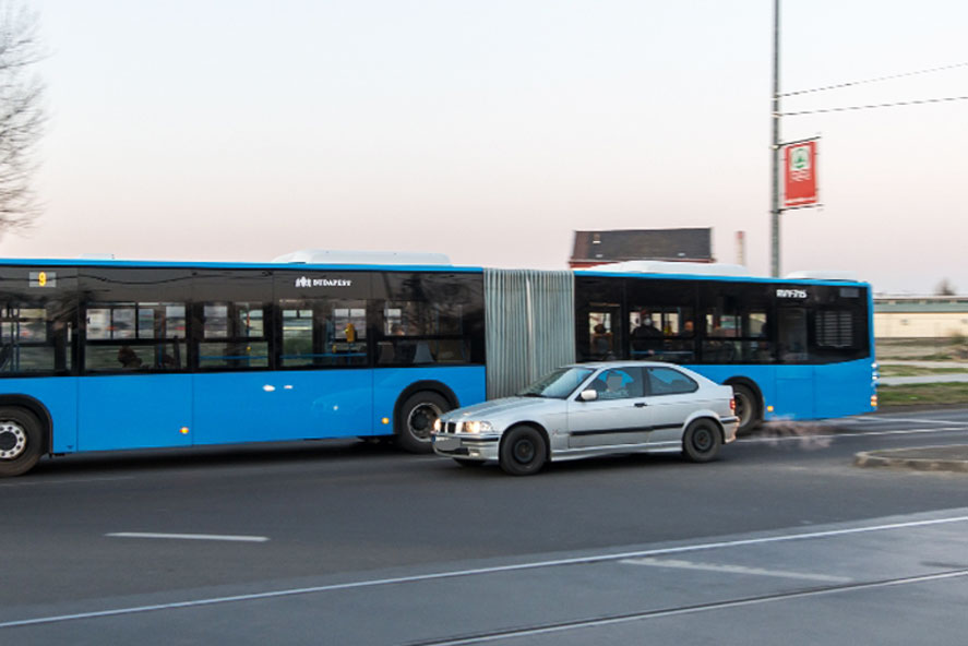 A bulikirálynak üzen a pesti buszsofőr