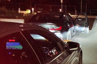 Triplázott anyuci BMW-jével, nem érte meg sietni