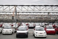 Rengeteg magyar autóst is érintő döntést hozott a cégóriás 2 Rengeteg magyar autóst is érintő döntést hozott a cégóriás 2