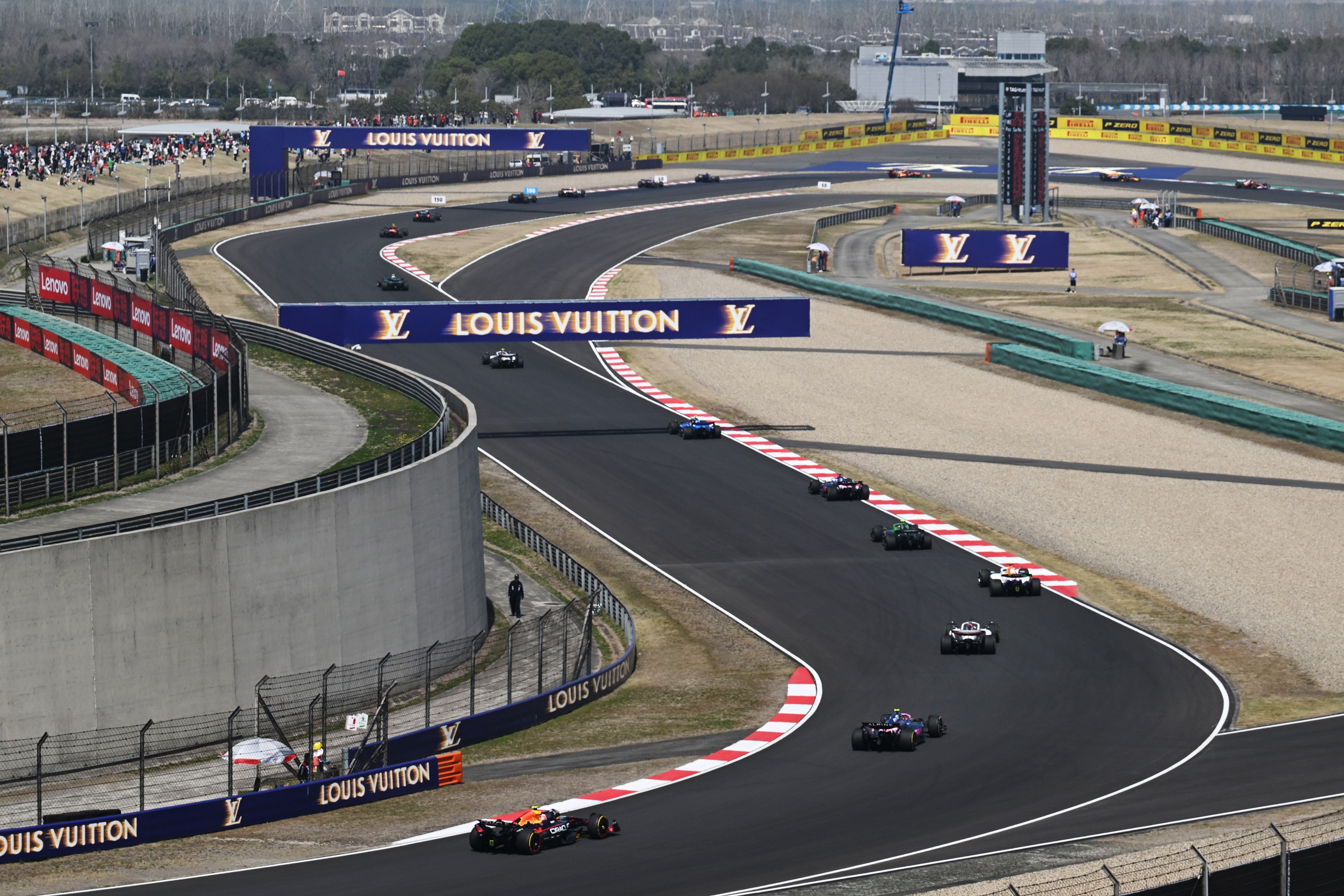 F1: Büntetés a kínai sprint után