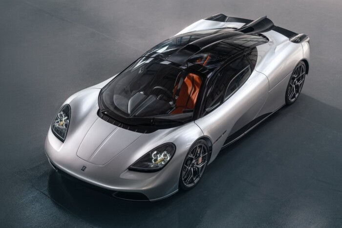 A világ legmenőbb motorjait még mindig egy brit cég gyártja 6