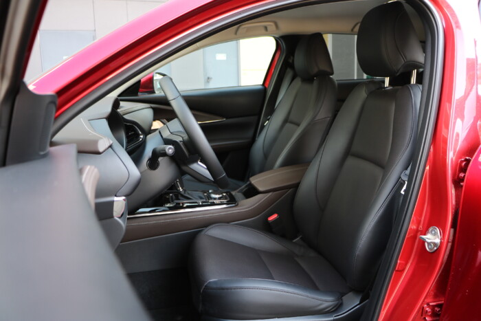 10 évre veszel autót? Akkor ezt a Mazdát nézd meg 14