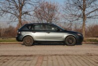 Ilyen KRESZ-tábla a világon nincs, mégis felismerte az autó 1