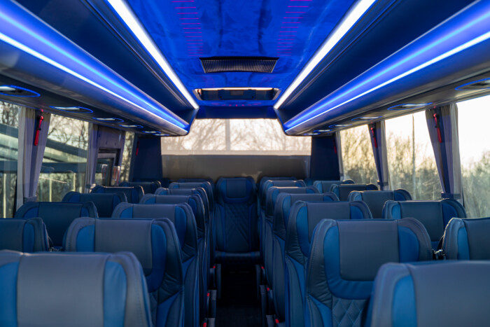 Bukfencet vet az elegancia ezen az autóbuszon 6