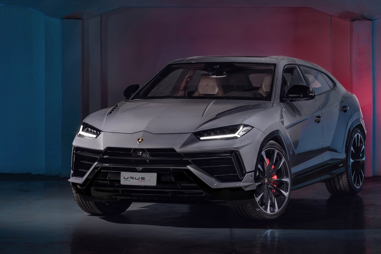 lamborghini-urus_s-2023-1280-7fe14a348771e55086d72cd6103214f52f | Vezess | Vezess