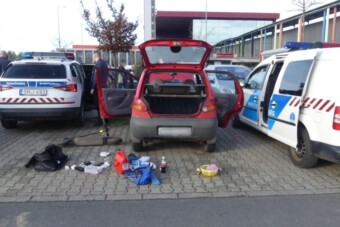 Üvöltött a rendőröknek, hogy ellopták a kocsiját, aztán jött a fordulat