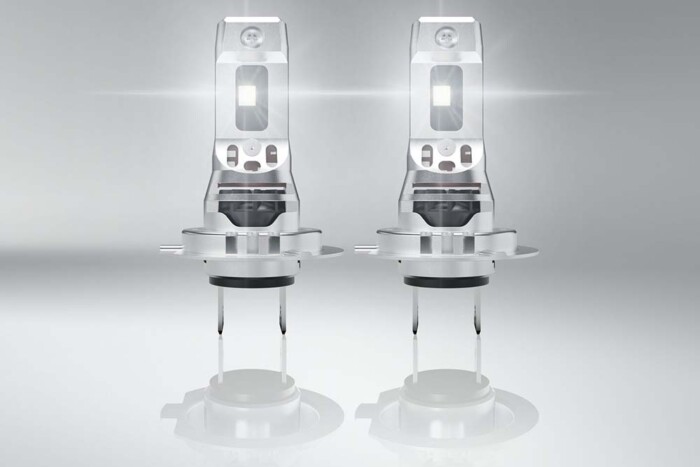 Most már legálisan is szerelhetsz LED-et az autódba