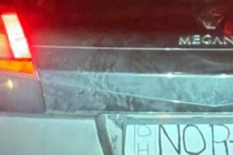 Olyan rendszámot fotóztak Budapesten, lefagytunk, mint a Windows kék halál előtt