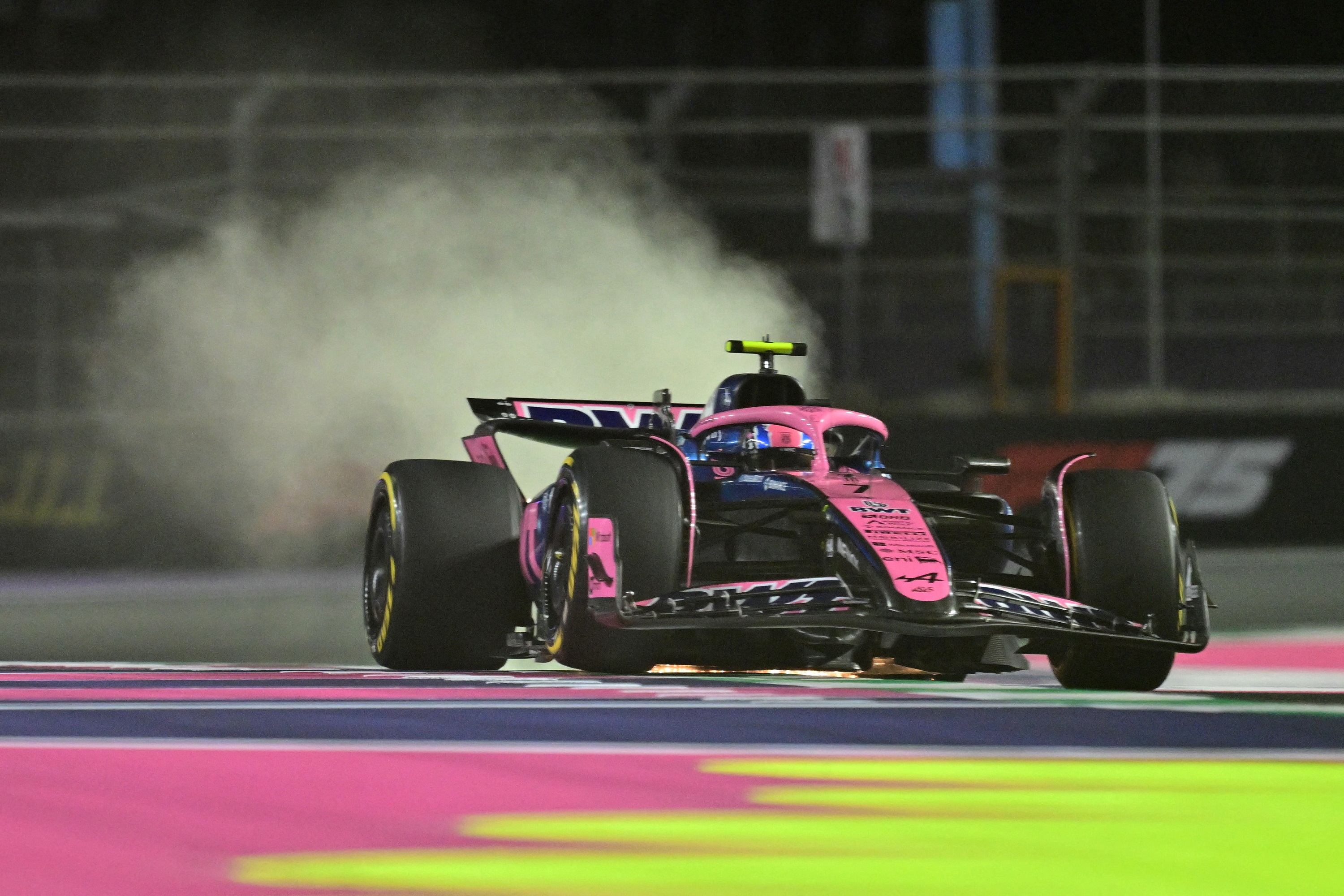Nem fizető szponzor miatt maradt el az F1-es pilótacsere?