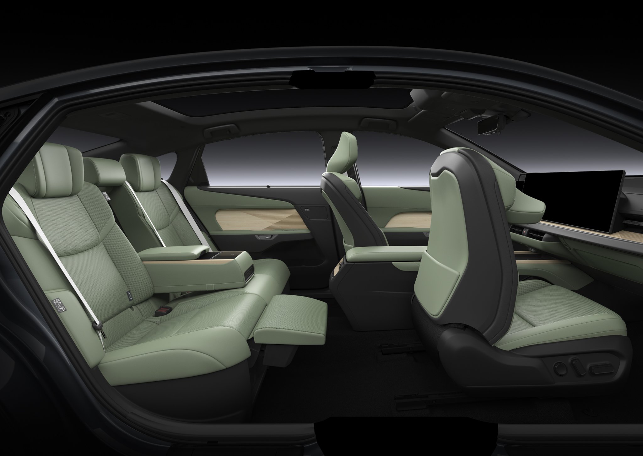 Félig a mában, félig a jövőben él a legújabb Lexus 9