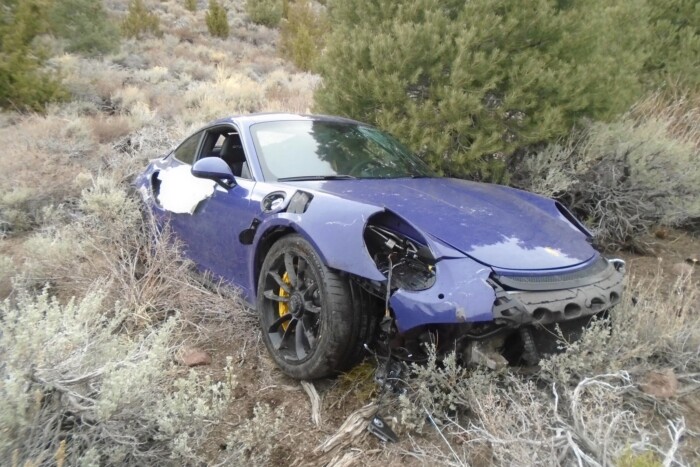 Tragikus sorsra jutott az 500 lóerős nyereményautó 1 | Vezess Tragikus sorsra jutott az 500 lóerős nyereményautó 1