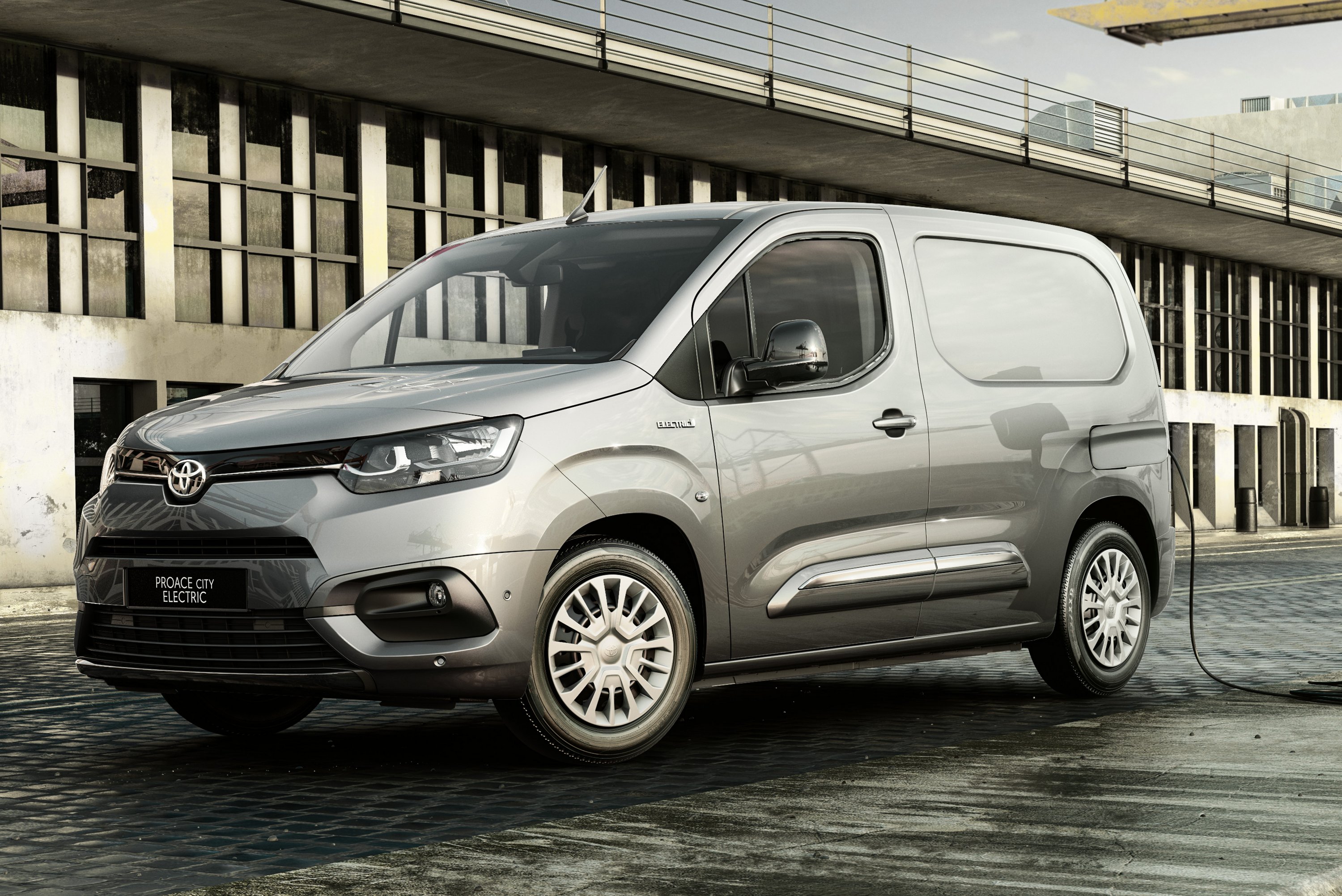 20210405-proace-city-electric-front-standard-high | Vezess | Vezess