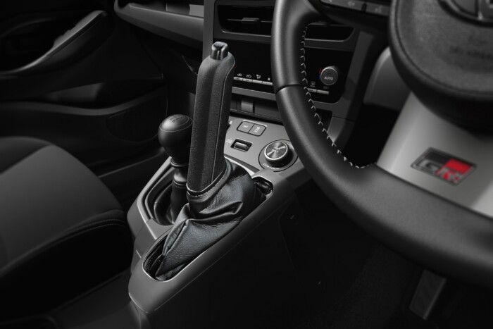 Egyre durvábban elfajzik a legeszementebb Toyota 11