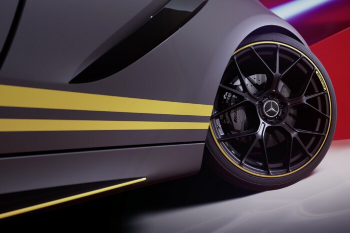 Limitált kiadás készül a Mercedes túraautóiból 6