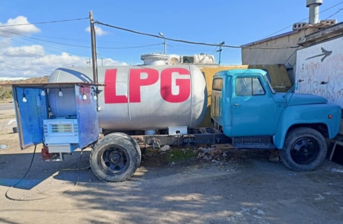 Furcsa töltőállomásként születtek újra régi orosz teherautók 1