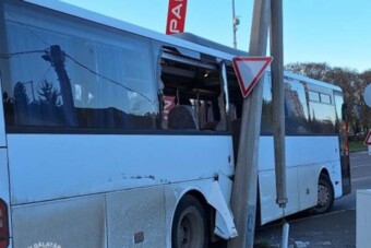 Gyerek lopott el egy buszt Szolnokon