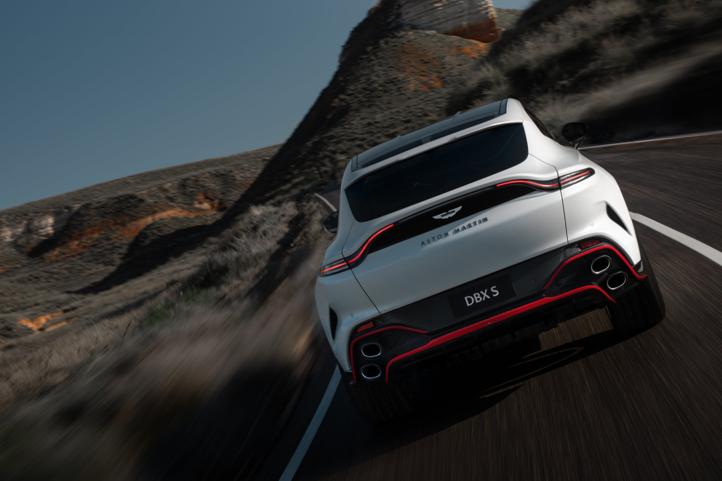 aston-martin-dbx-s_4 | Vezess | Vezess