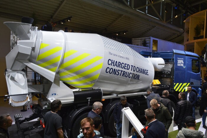 Két Mercedes-világpremier is jutott erre a hétre 10