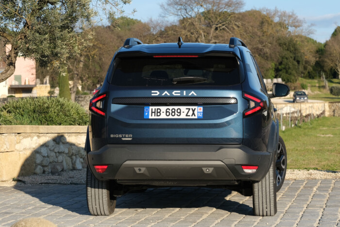 Nagyot mehet itthon a Dacia új családi autója 22