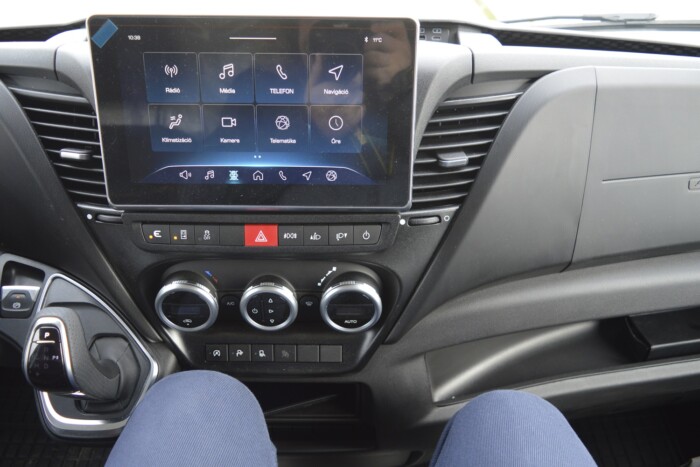 Ez az Iveco felveszi a versenyt a németekkel 10 | Vezess Ez az Iveco felveszi a versenyt a németekkel 10