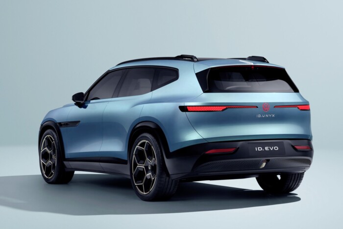 Mesterséges intelligencia vigyáz rád az új autókban 7