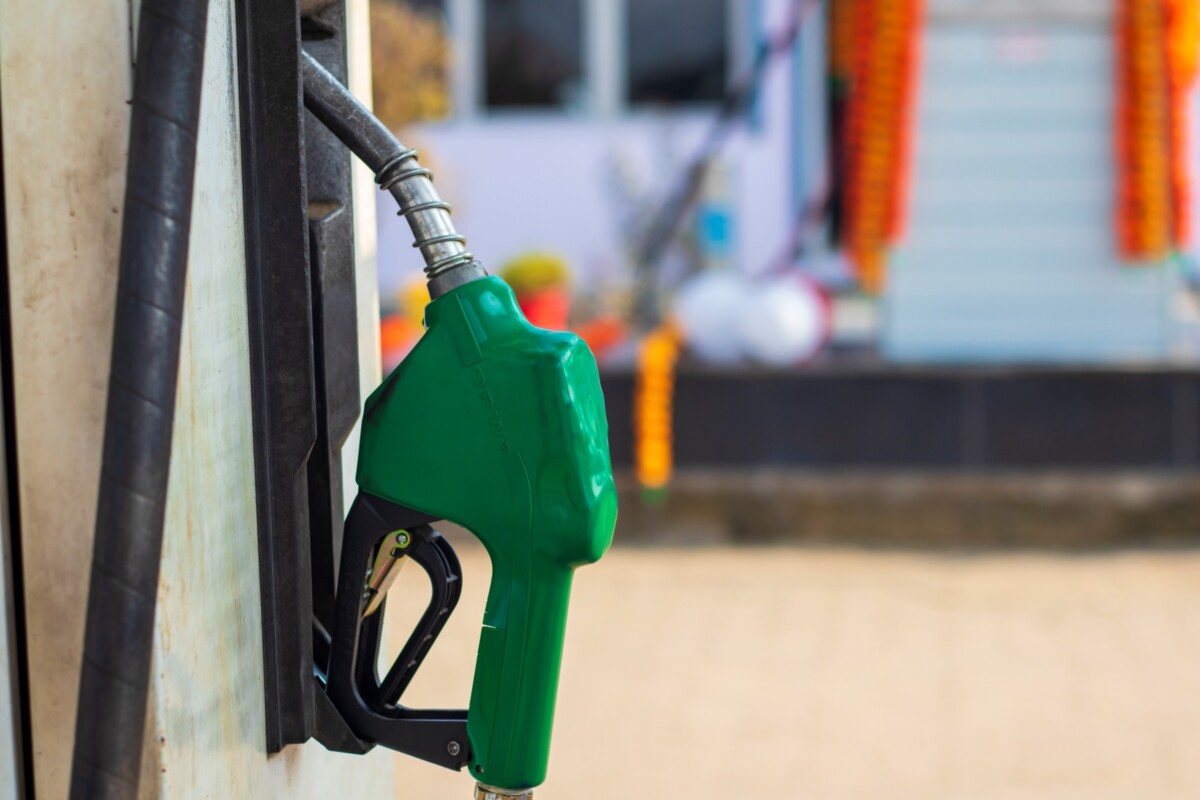 Nincs megállás, most ekkora áremelés jön a hazai kutakon