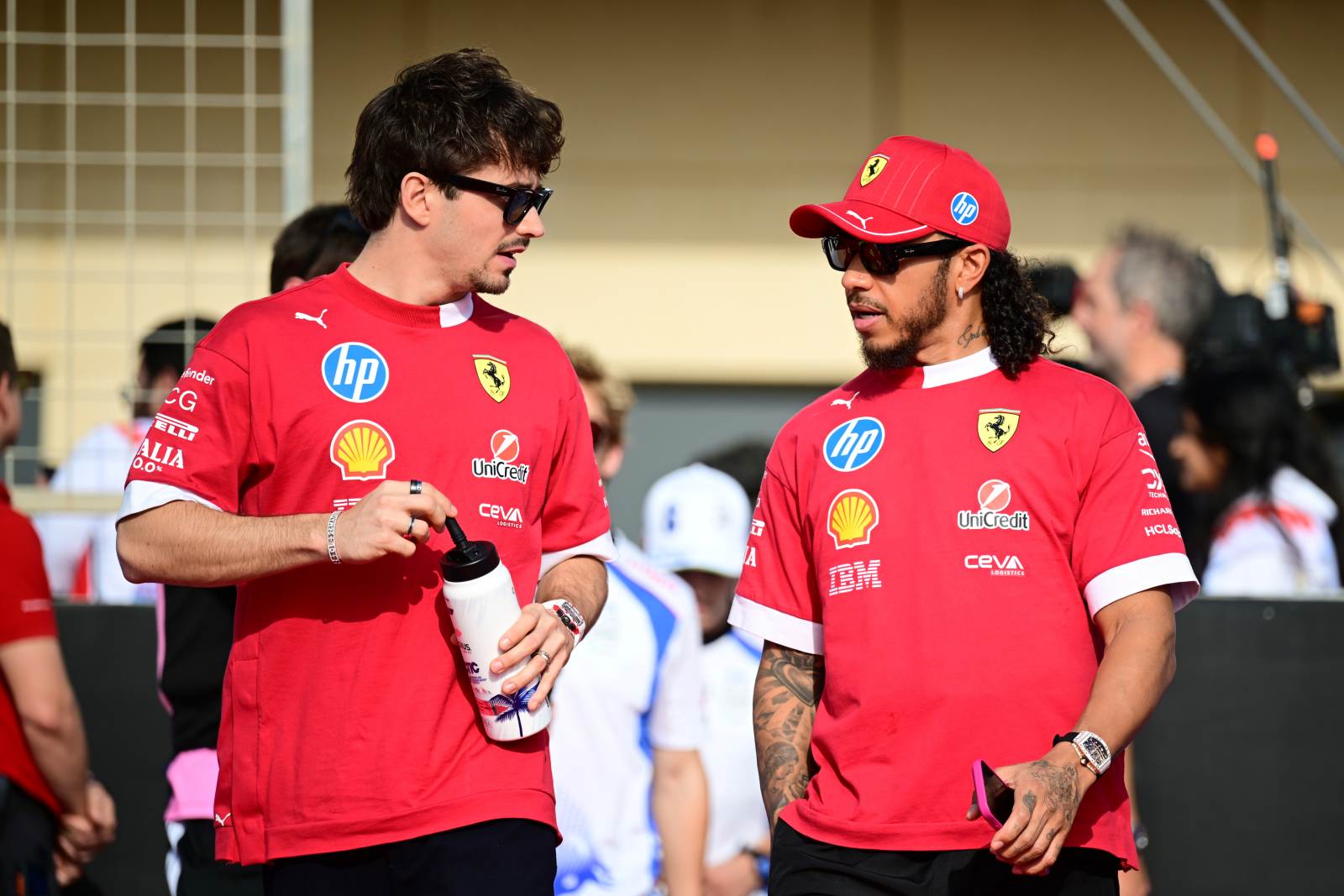 F1: Leclerc véletlenül leszólta Hamiltont