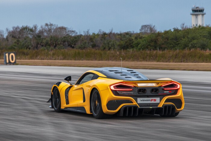Készül a világ legerősebb benzinmotoros autója 6 | Vezess Készül a világ legerősebb benzinmotoros autója 6